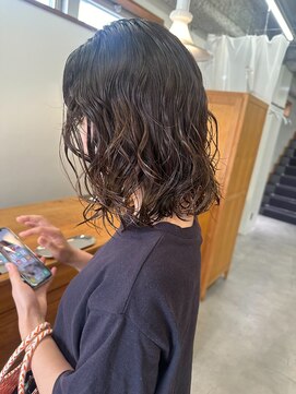 ニール 名古屋 伏見 丸の内(NEELU) 【Neeluscuro_yuma】無造作パーマ