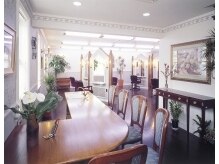 ２丁目３番地美容室の雰囲気（ラグジュアリーな空間でクラッシックを聞きながらゆったりと。）