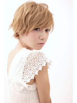 プラスワン 自由が丘(+ONE) 【+ONE 自由が丘】クール可愛いフェザーショート