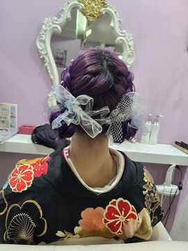 メルシー(Merci) 【Ｍｅｒｃｉ】ツインお団子☆リボンとパールアレンジ