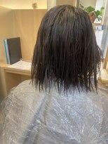 ウイバイファースト(u'i by first)&nbsp;毛先は自然に内側に丸まってるボブスタイル