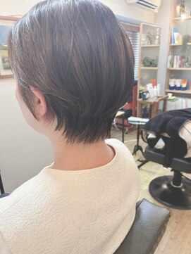 ロータス ヘアデザイン(LOTUS hair design.) 大人可愛い×シンプルショート