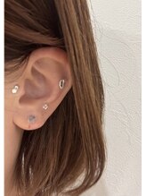 耳ツボジュエリーも担当しております！