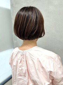 フェアリーテール 高坂店 透明感×艶感◎大人女子のハイライトミニボブ