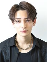 クロトヴィラ 天神大名(KUROT villa)&nbsp;七三分けストレートヘア