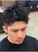 ツイストスパイキーショート