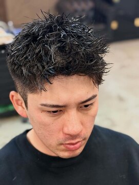 ネクサスアンドコー 錦糸町店(NEXUS&Co.) ツイストスパイキーショート