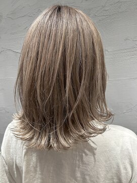 ガーデンテラスサロン 流山おおたかの森(GardenTerracesalon) ホワイトベージュ×くびれレイヤー
