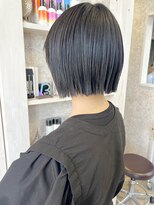 キャアリー(Caary)&nbsp;福山Caary人気黒髪暗髪ぱつっとミニボブヘア髪質改善ストレート