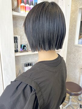 キャアリー(Caary) 福山Caary人気黒髪暗髪ぱつっとミニボブヘア髪質改善ストレート