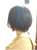 ショートボブ