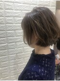 ショートボブ