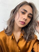 キサイ バズ(kisai BUZZ)&nbsp;kisaiBUZZ＊西川史浩 ハイトーンハイライト×抜け感ウェーブ