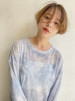 ジゼル(GiseL)&nbsp;シースルーマッシュショートボブ　ミルクティーカラー/レイヤー