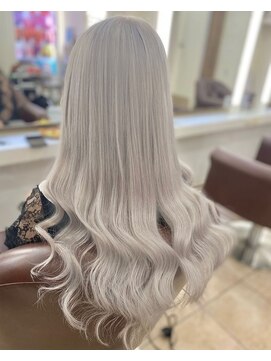 アベリア(Abelia) 【Abelia】　ホワイトシルバー　☆　担当　しおん