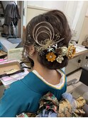 《見附　今町》成人式ヘアセット　編み込みアップ　金箔　水引き