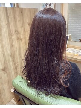 カミケンネクスト(kamiken.next) イヤリングカラー大人可愛いふんわりパーマ【カミケンネクスト】