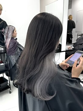 アライブ キチジョウジ(ALIVE Kichijoji) 地毛を活かしたインナーカラー！