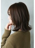 30代40代外ハネミディアムレイヤー酸性ストレート髪質改善