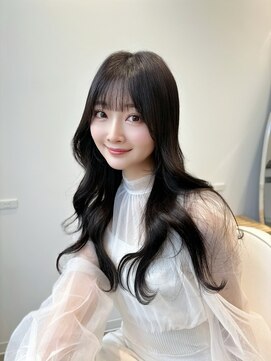 ラクシア(LucxiA) レイヤー×小顔前髪カット