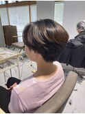イメチェンホワイトブロンド外ハネボブ美髪ワイドバング