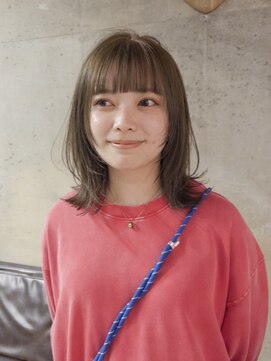 クヴェル バイ アーバン(KVELL by urban.) 外ハネ×レイヤー