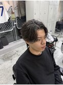 センターパートウルフ×フェザーパーマ