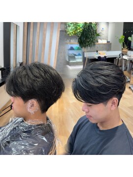 ネイビー 表参道(NAVY) 曲がる縮毛矯正　ナチュラルセンターパートフェザー