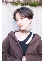 ロイジー(roijir)&nbsp;【roijir 表参道】大人スリークショート×くすみカラー