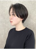黒髪ハンサムショートパーマダークカラーウェットヘアかきあげ