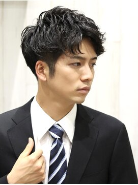 ヨシザワインク ハコザキ 水天宮前 日本橋人形町(YOSHIZAWA Inc.HAKOZAKI) 20代ビジネススパイラルパーマツーブロックアップバング