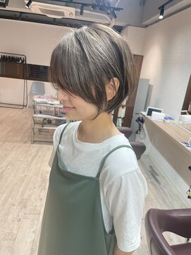 コワファーストナガサキシャンプーボーイ(COIFF1RST NAGASAKI SHAMPOO BOY) 大人可愛い小顔くびれミディアムボブウルフ10代20代30代