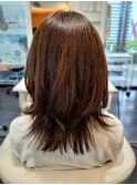 ミディアムレイヤー☆彡スタイリングしやすいスタイルです♪