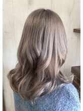 ルーシィヘアークラブ パールグレージュカラー