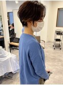 ショートハンサムショート丸みくびれ