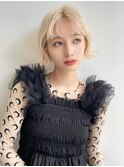 ハイトーンベージュシースルーショートボブミニボブグレージュ