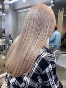 サンク 原宿 表参道(cinq) ミルクティーベージュダブルカラーインナーカラーケアブリーチ