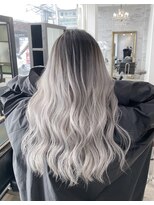 ピヨン 心斎橋(piLLon)&nbsp;バレイヤージュ☆ホワイトシルバー