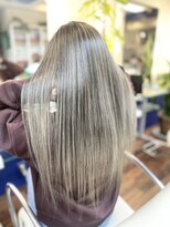 ヘアースタジオ ハーフバック 高尾店(HAIR STUDIO HALF BACKS×１/2)&nbsp;ロングコントラストバレイヤージュ