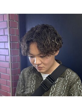 ランディ(RANDY) センターパート 極細ハイライト 波巻きパーマ 【RANDY】