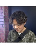 センターパート 極細ハイライト 波巻きパーマ 【RANDY】