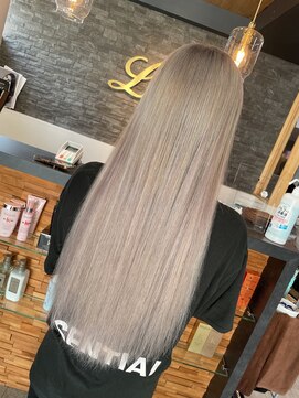 ラピス 横浜(Lapis) ミルクティーベージュシールエクステハイライトブリーチカラー