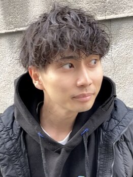 イシ(isi)の写真/ニュアンスパーマから強めのパーマまで、なりたいイメージにあわせたデザインで理想のスタイルをご提案◎