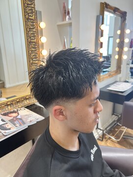 コワファースト  させぼ五番街店(COIFF1RST) フェード×スパイキーショート☆