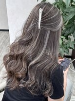 ベルヘアーデザイン 堺東(Belle hair Design)&nbsp;ハイライトレイヤーカットイルミナカラー韓国風堺東グレージュ