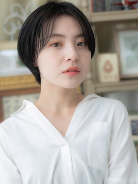カバーヘア イヴ 戸頭店(COVER HAIR EVE) センターパート黒髪前下がりマッシュショートh4川口20代30代40代