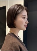 顔周りレイヤーカットグレージュカラーくびれボブショートカット