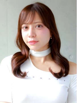 ガリカ 渋谷(Gallica) 大人っぽくゆる巻きで作るくびれミディ×シースルーバング