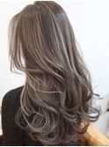 白髪ぼかしハイライト×ロングレイヤー