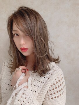 ウィクシー(wixy) 秋のレイヤーウルフベージュハイライト